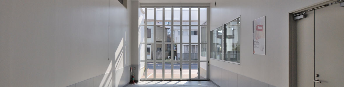 茨城本社のエントランス